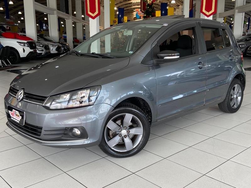Volkswagen Fox Connect 1.6 Flex 8V 5p na cor Cinza em Curitiba / PR - 41291