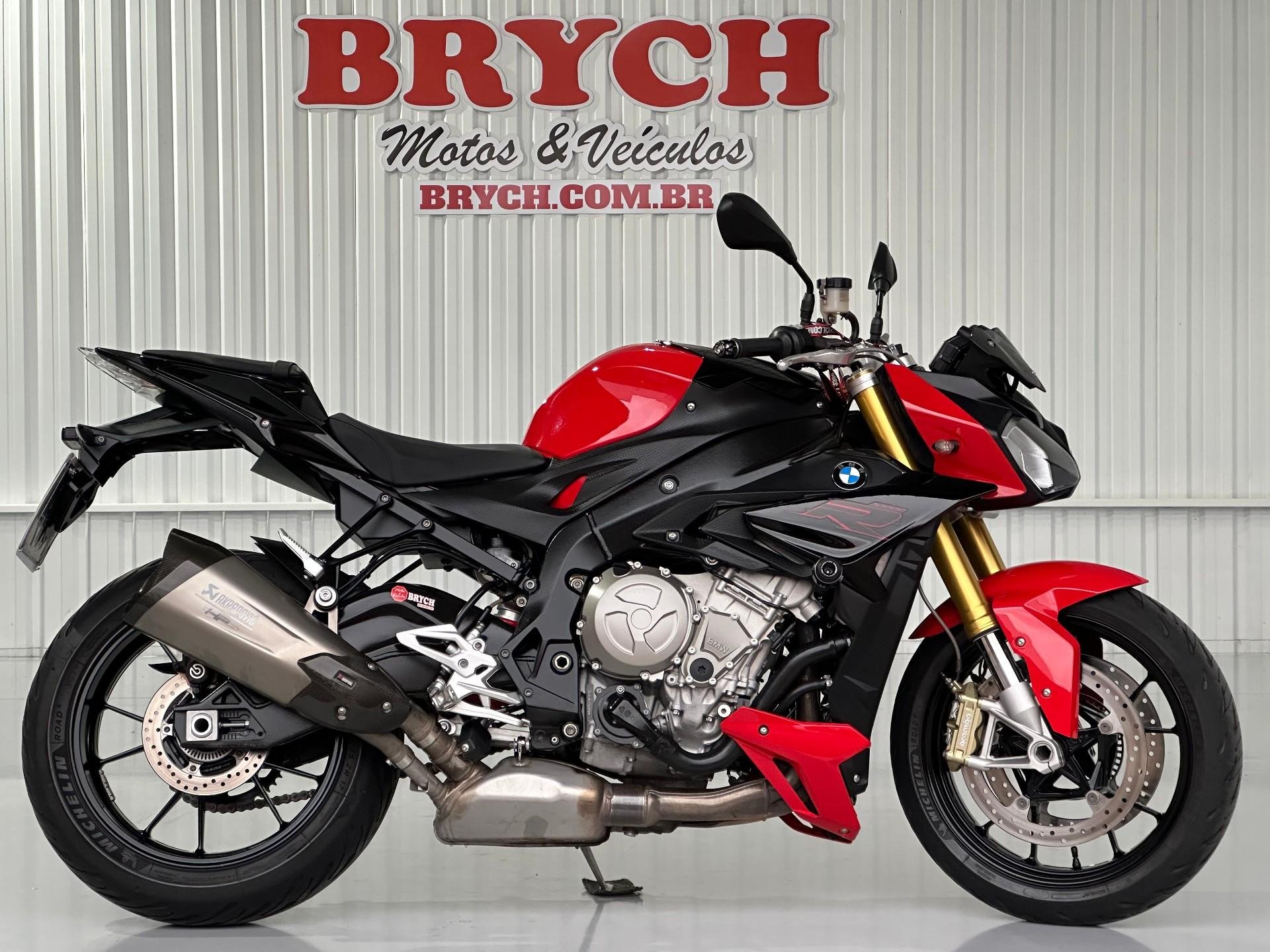 BMW S 1000 R  na cor Vermelho em Pomerode / SC - 41545