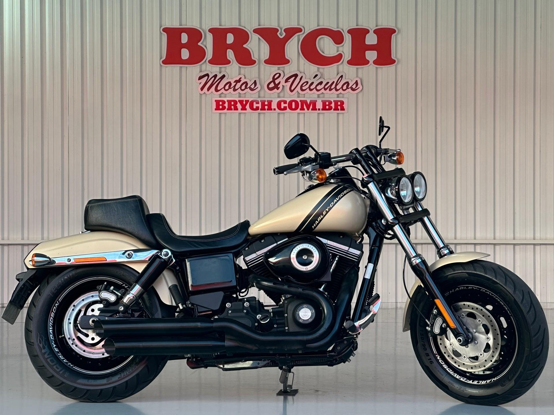 HARLEY-DAVIDSON FAT BOY 120th ANNIVERSARY FLFBS  na cor Bege em Pomerode / SC - 41645