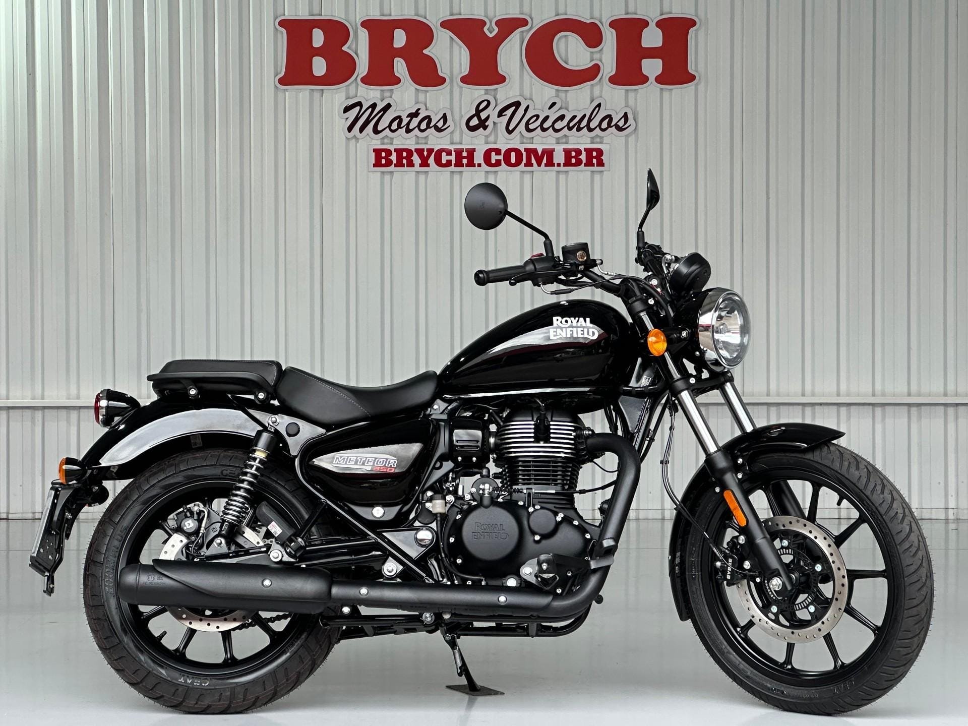 Royal Enfield Meteor 350 Fireball  na cor Preto em Pomerode / SC - 41700