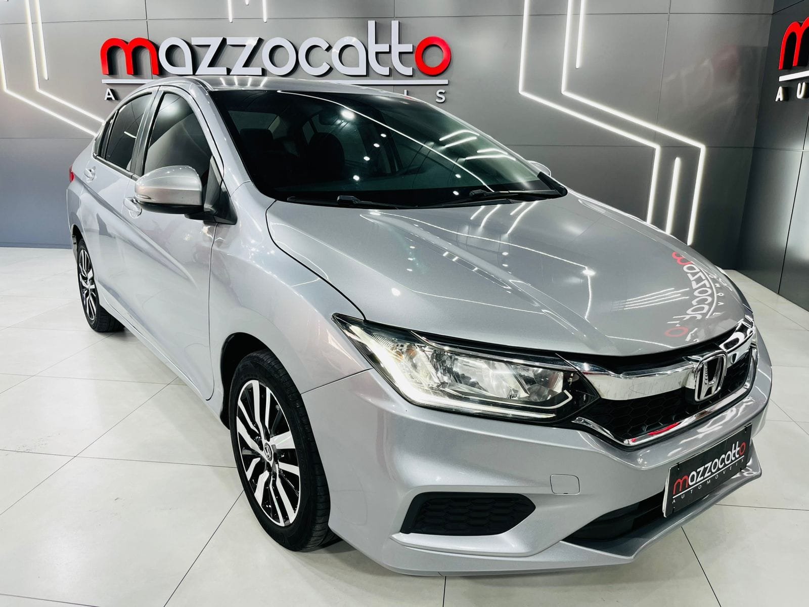 imagem de Sedan Personal 1.5 Flex 16V Aut.