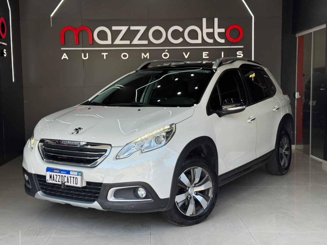 Peugeot 2008 Griffe 1.6 Flex 16V 5p Mec. na cor Branco em Joinville / SC - 41864
