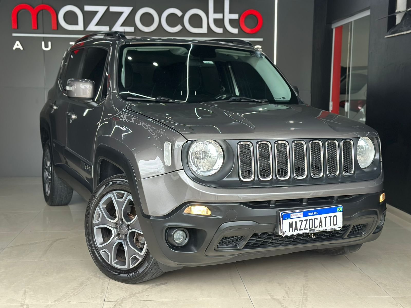 Jeep Renegade Longitude 2.0 4x4 TB Diesel Aut na cor Cinza em Joinville / SC - 41883