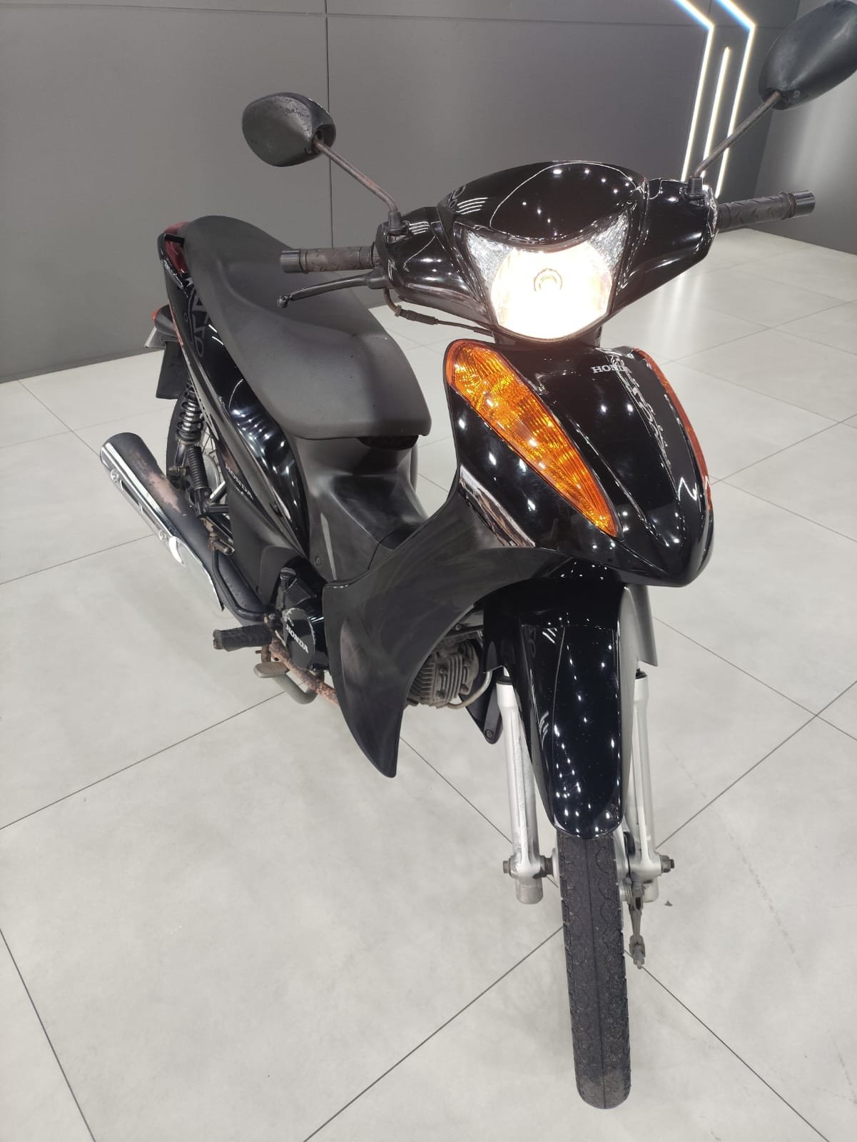 Honda C 100 BIZ-ES  na cor Preto em Joinville / SC - 41949