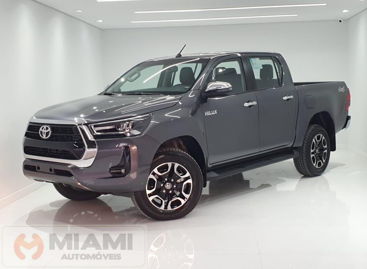 Toyota Hilux CD SRV 4x4 2.8 TDI Diesel Aut. na cor Cinza em Brusque / SC - 41988