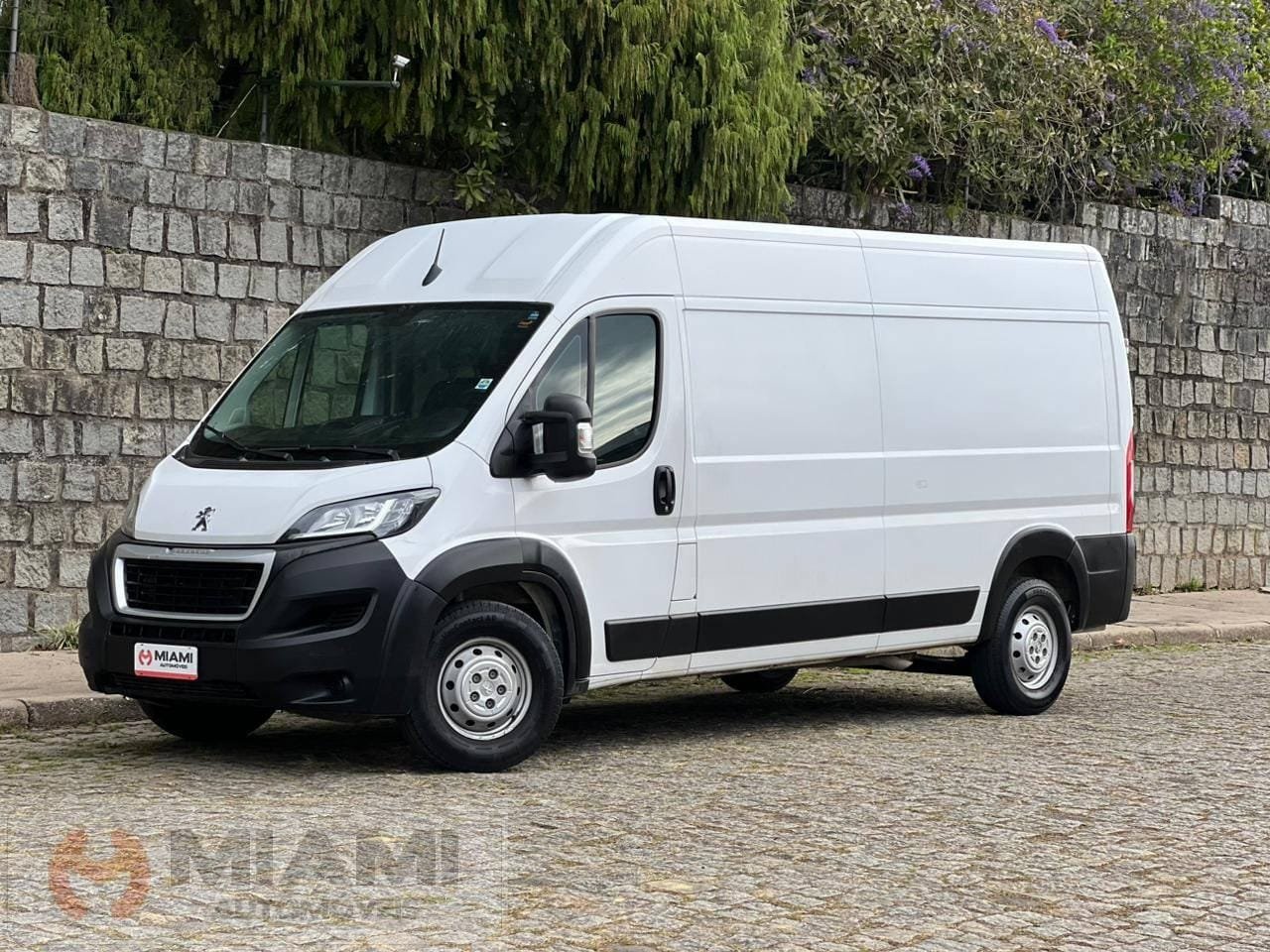 Peugeot Boxer Cargo 2.2 Turbo Diesel na cor Branco em Brusque / SC - 42016