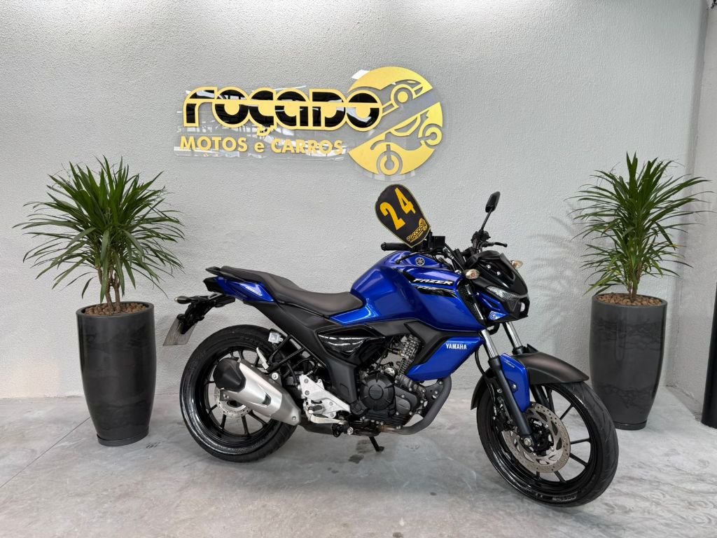 YAMAHA FZ15 150 FAZER FLEX  na cor Azul em São José / SC - 42245