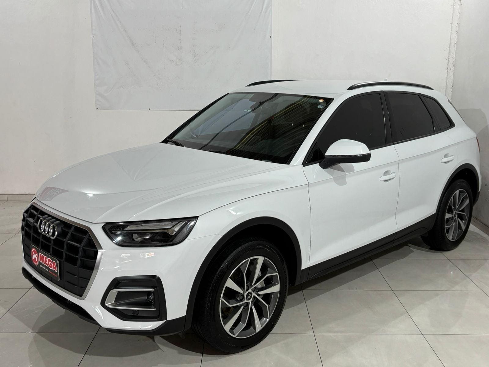 Audi Q5 S-Line 2.0 TFSI Quattro S-tronic 252cv na cor Branco em Guaramirim / SC - 42448