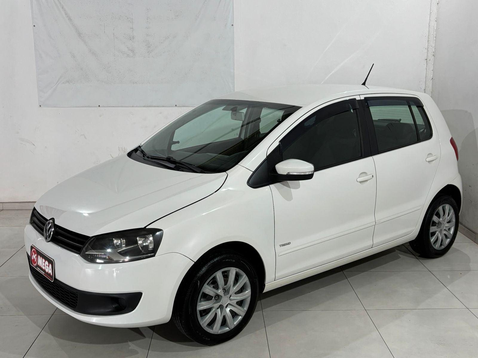Volkswagen Fox 1.6 Mi Total Flex 8V 5p na cor Branco em Guaramirim / SC - 42501