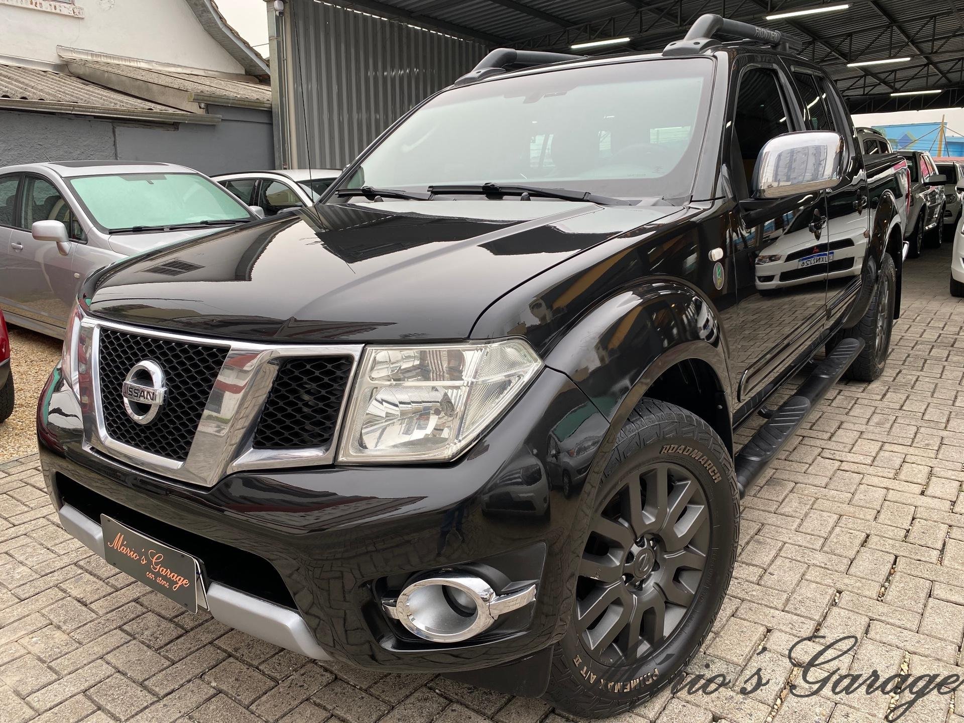 Nissan Frontier SL CD 4x4 2.5TB Diesel Aut na cor Preto em Blumenau / SC - 42595