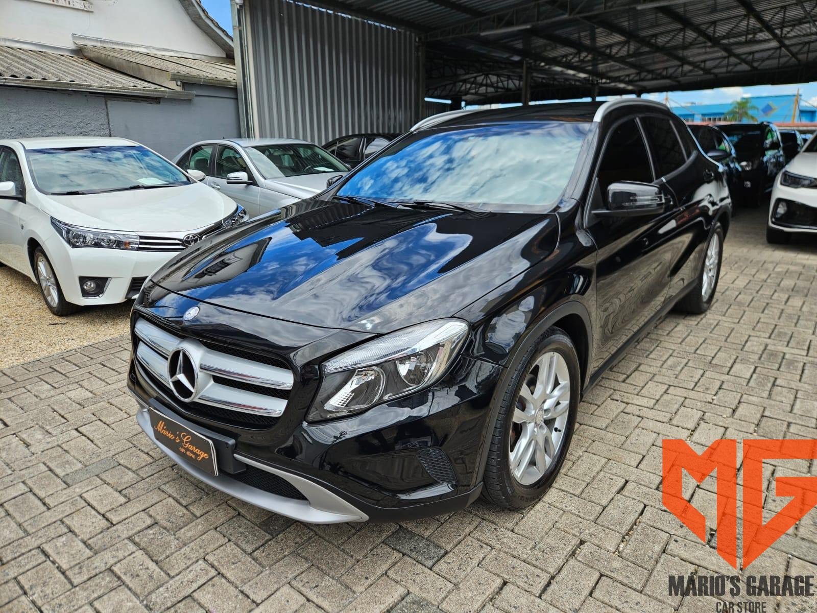 Mercedes-Benz GLA 200 Style 1.6 TB 16V/Flex Aut. na cor Preto em Blumenau / SC - 42631