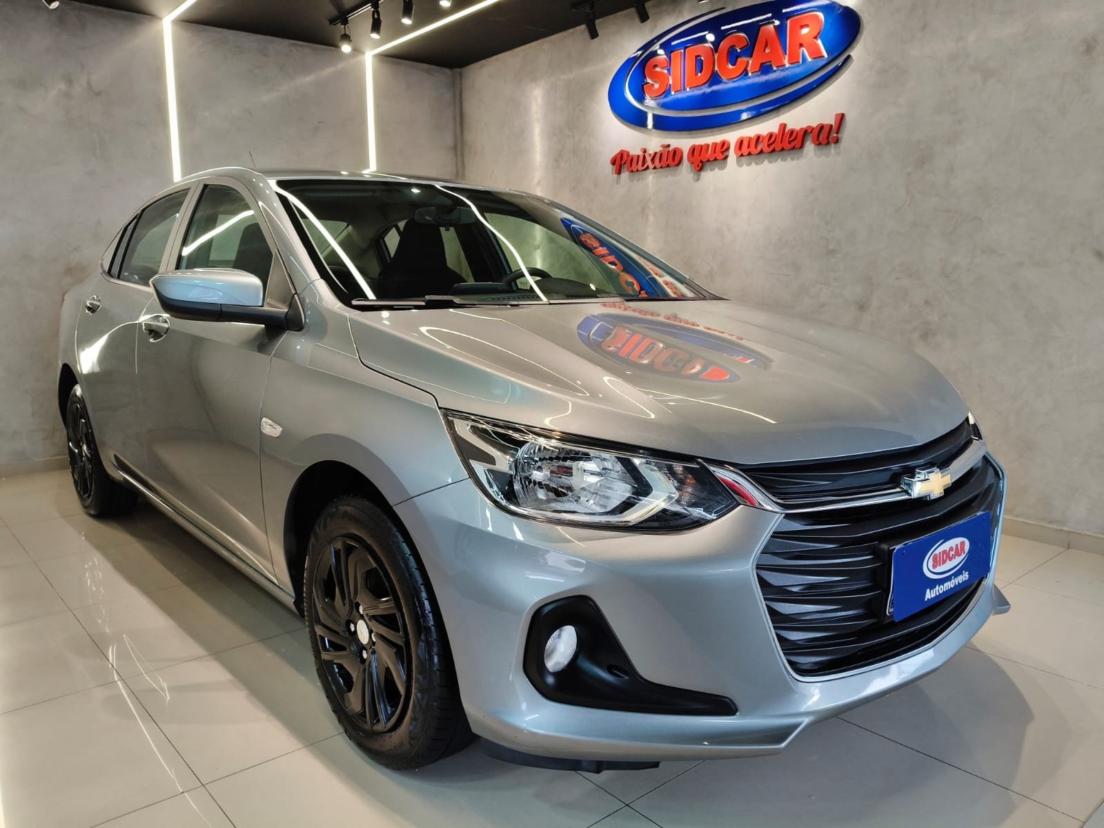 Chevrolet Onix HATCH LT 1.0 12V TB Flex 5p Mec. na cor Cinza em Garuva / SC - 42668