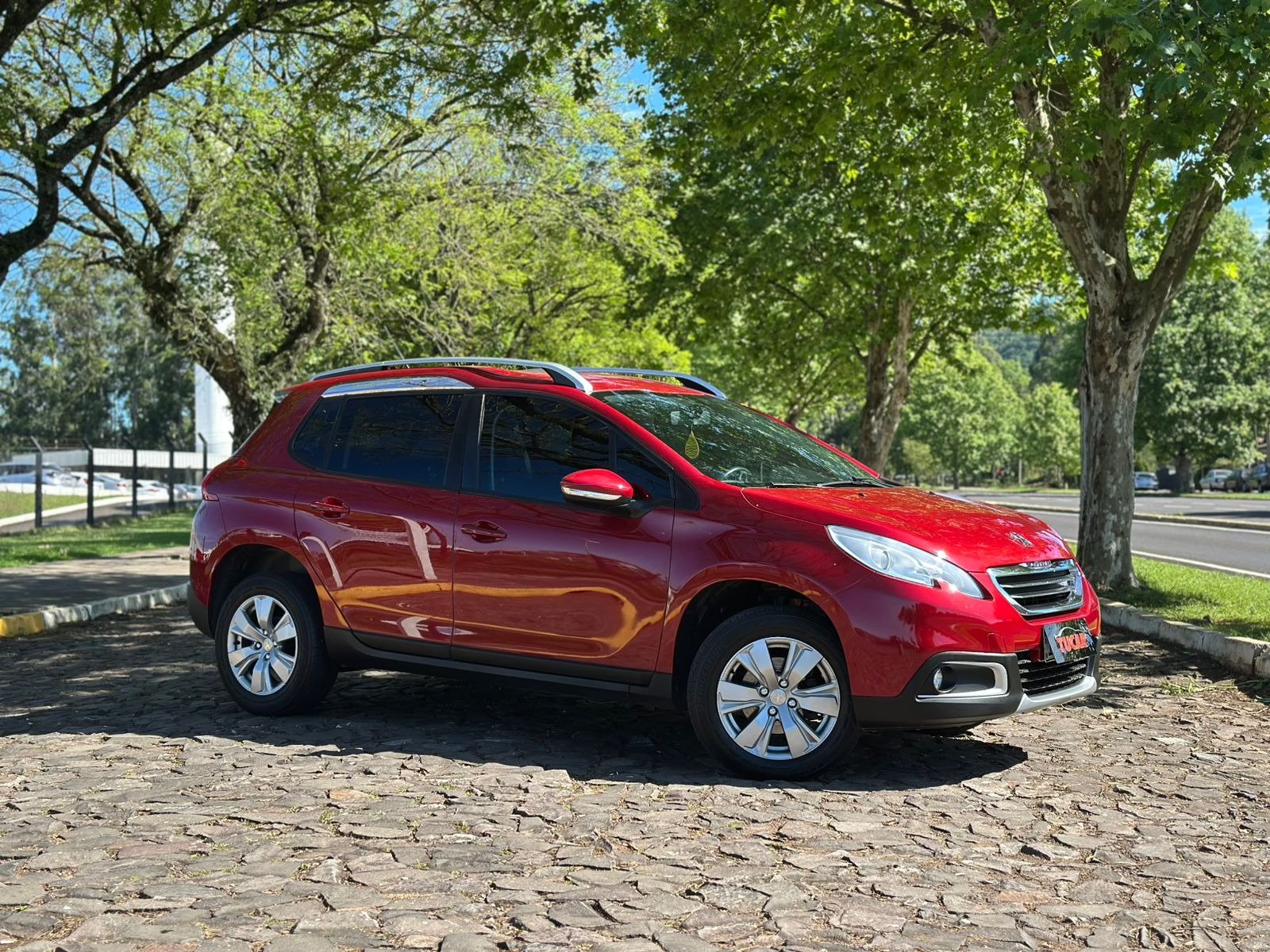Peugeot 2008 Allure 1.6 Flex 16V 5p Mec. na cor Vermelho no Dois Irmãos / RS - 43137