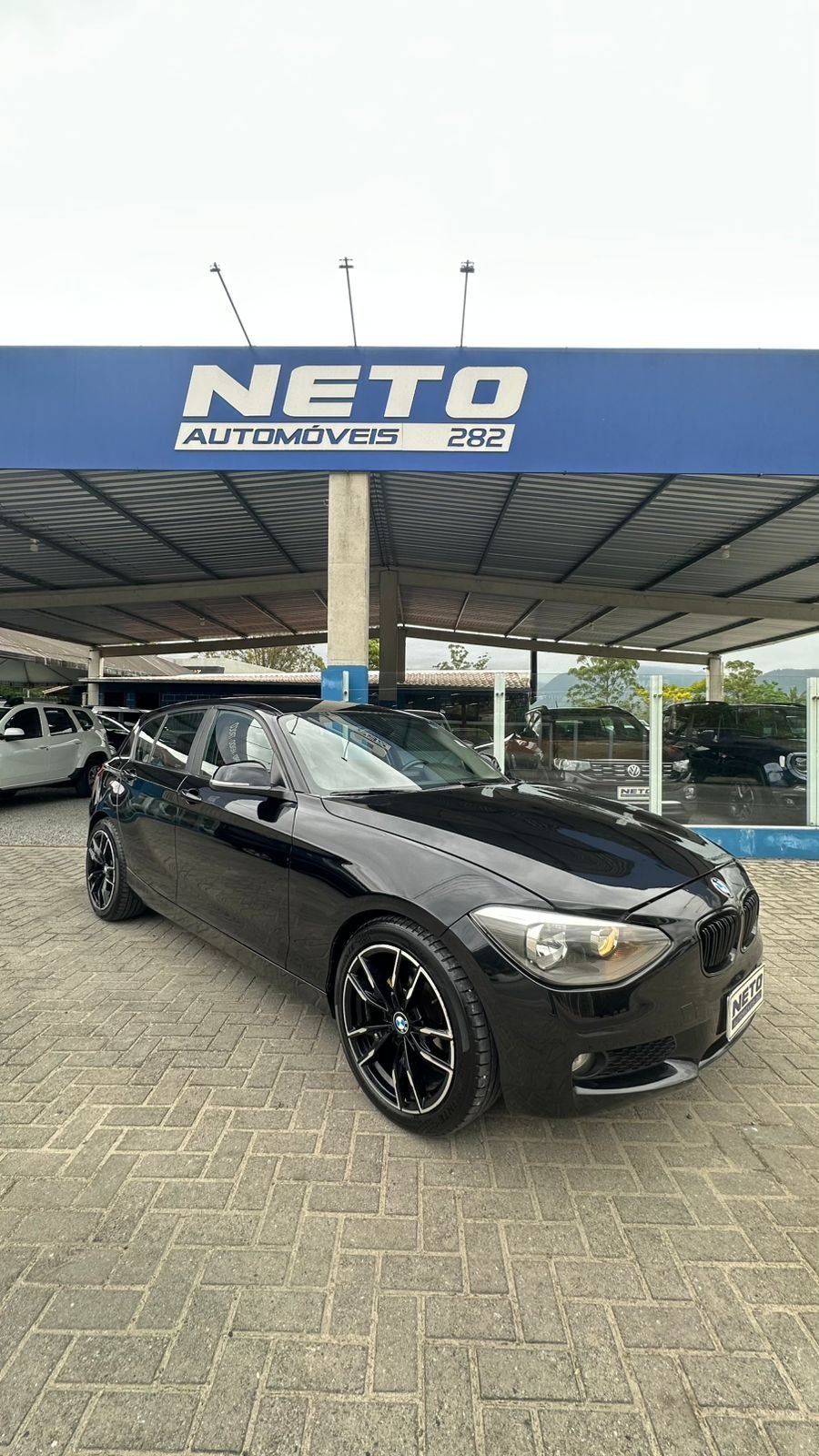 BMW 116i 1.6 TB 16V 136cv 5p na cor Preto em Santo Amaro da Imperatriz / SC - 43256