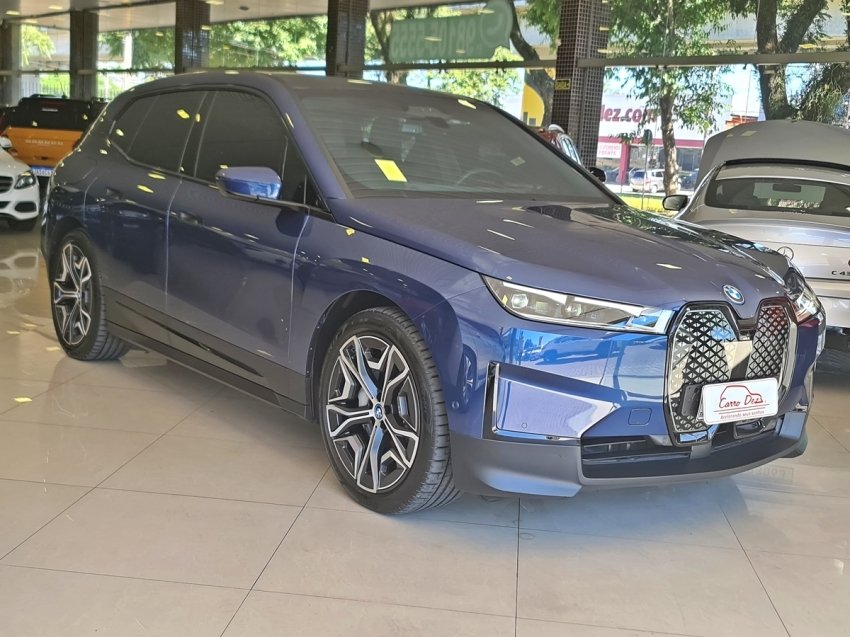 BMW iX XDrive 40 Aut. (Elétrico) na cor Azul no Novo Hamburgo / RS - 43306