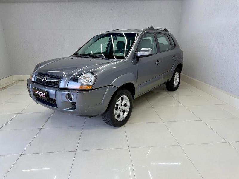 Hyundai Tucson 2.0 16V Aut. na cor Cinza em Curitiba / PR - 43703