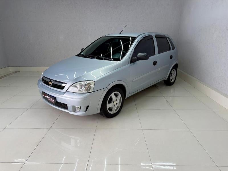 Chevrolet Corsa Hat. Maxx 1.4 8V ECONOFLEX 5p na cor Prata em Curitiba / PR - 43737