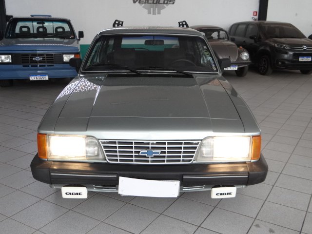 Chevrolet Caravan Comodoro 4.1/2.5 na cor Verde em Curitiba / PR - 43988