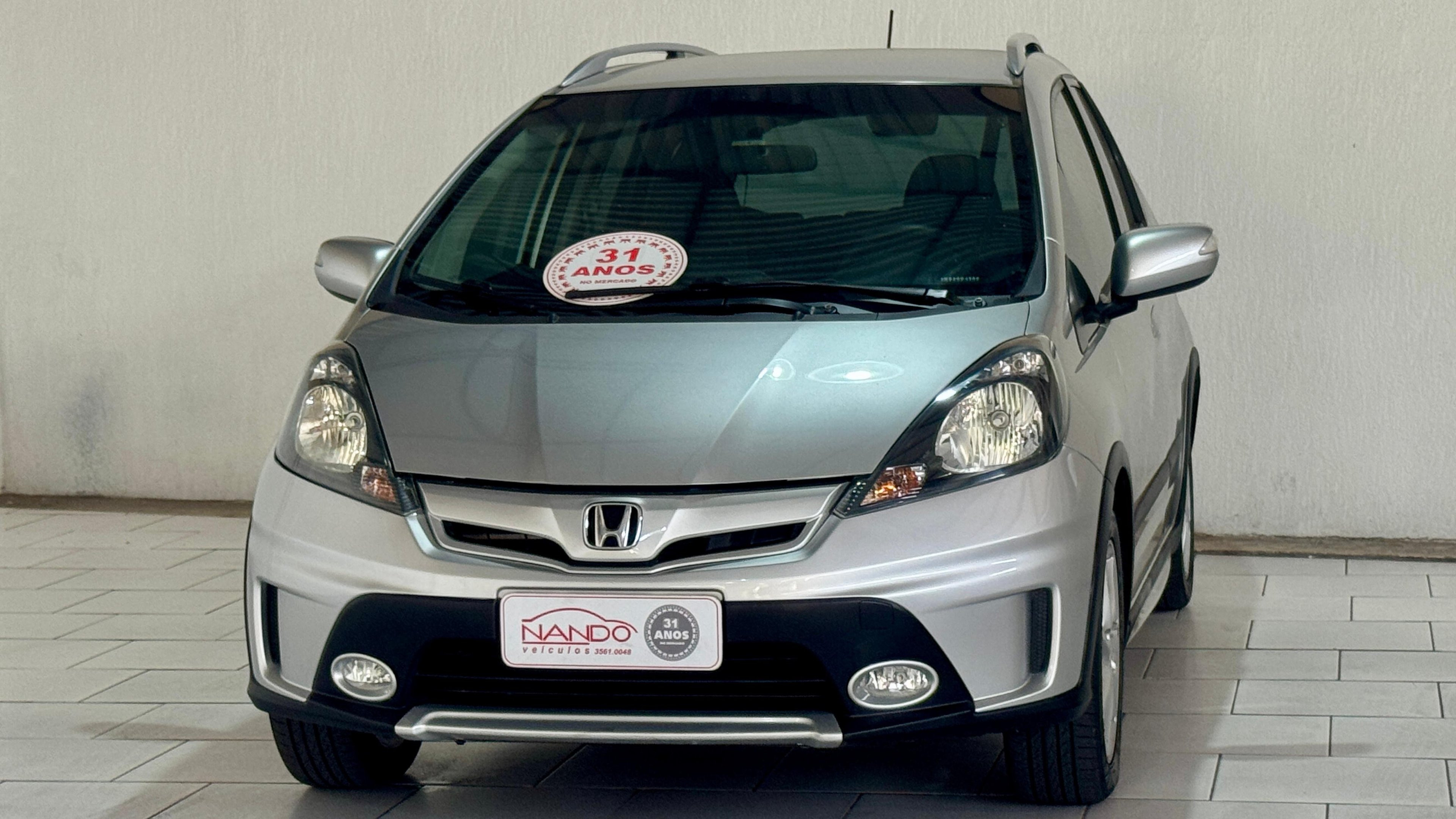 Honda Fit Twist 1.5 Flex 16V 5p Aut. na cor Cinza no Estância Velha / RS - 44114