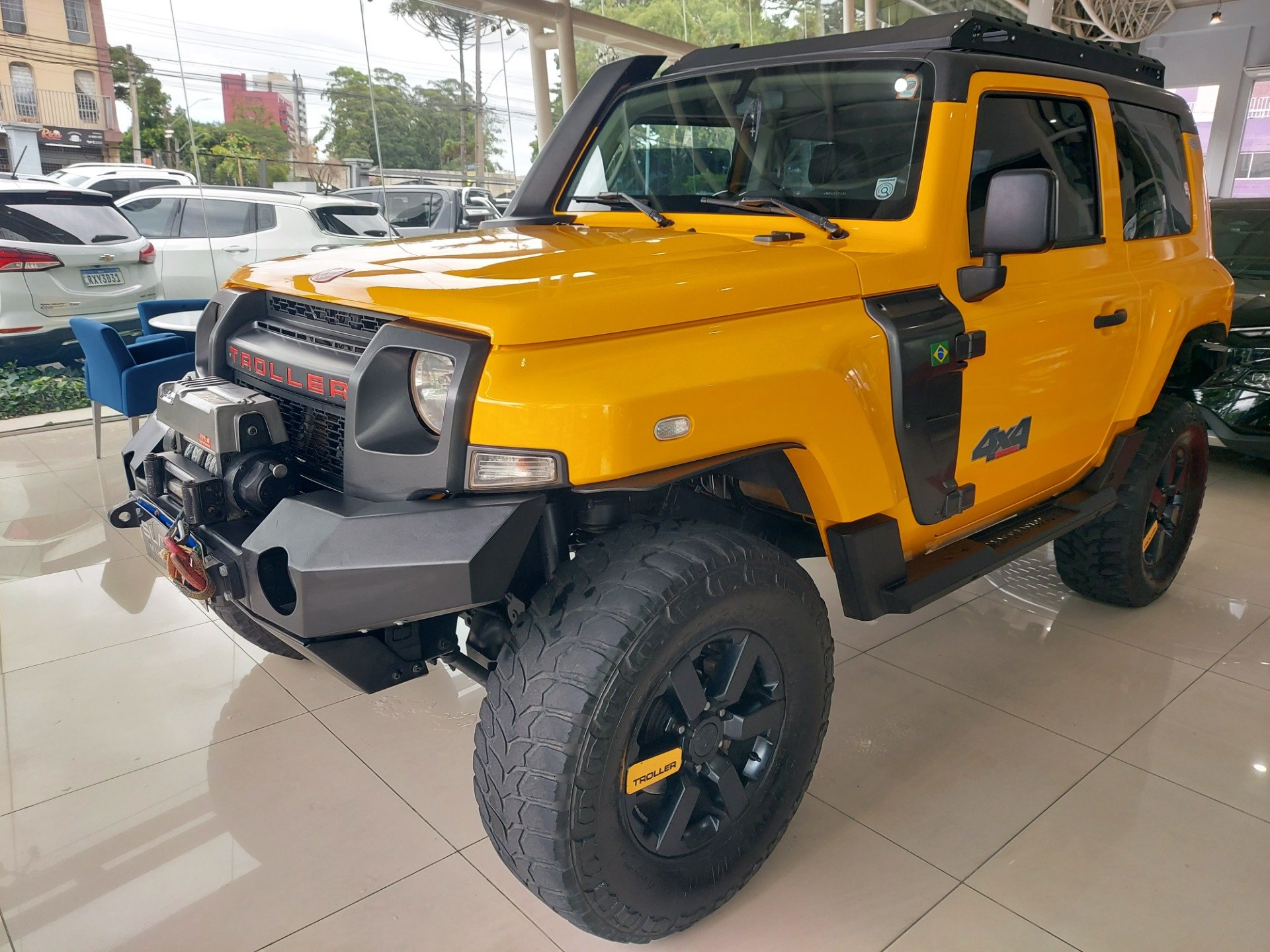 Troller T-4 3.2 4x4 Tdi Cap.Rígida Die. Aut. na cor Amarelo em Curitiba / PR - 44316