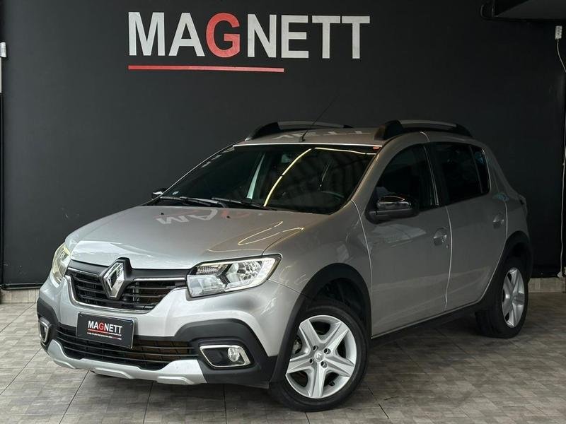 Renault Sandero STEPWAY Flex 1.6 16V 5p na cor Prata em Curitiba / PR - 44335