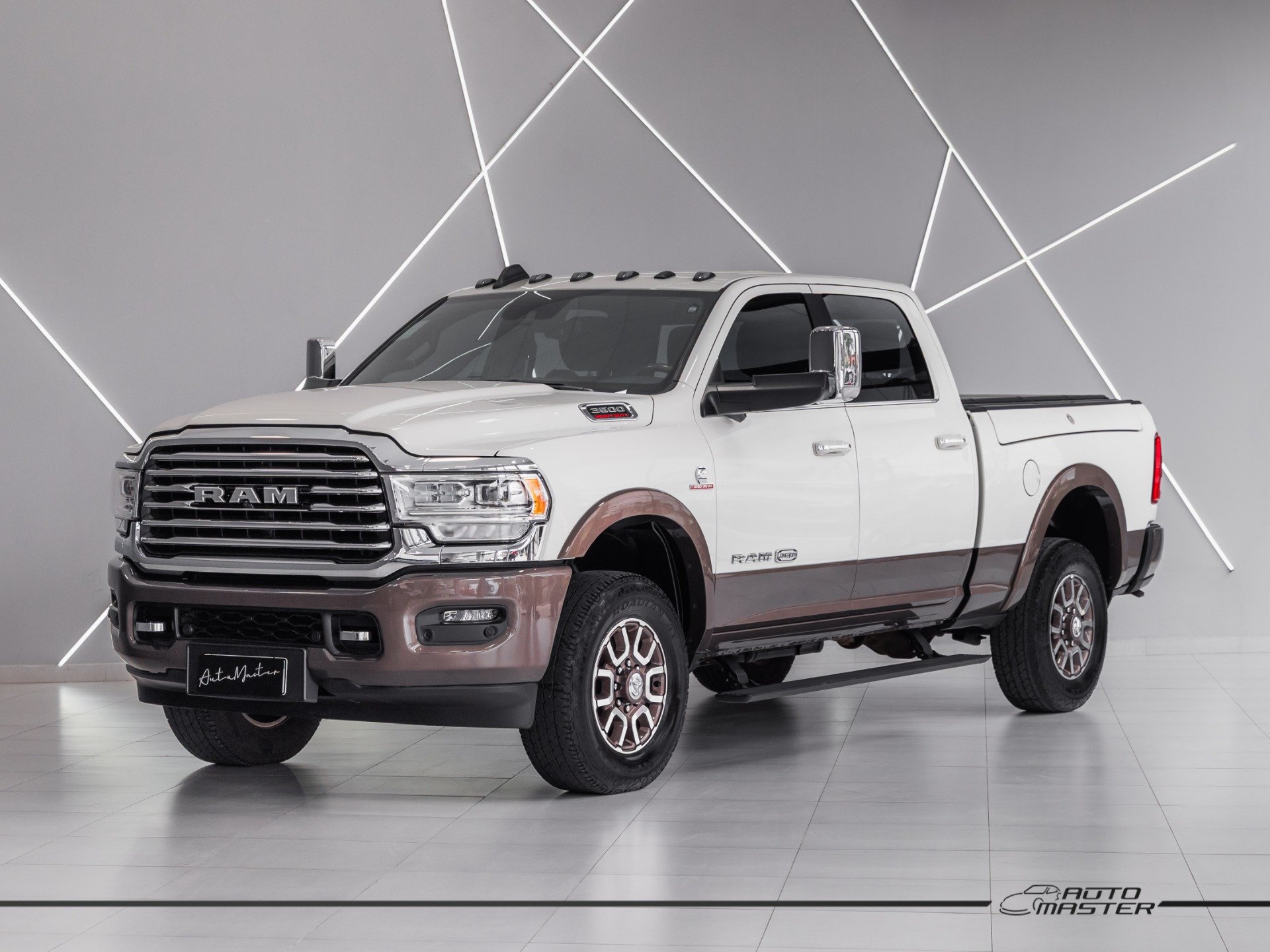 imagem de LIMITED LONGHORN 6.7 TB CD Diesel