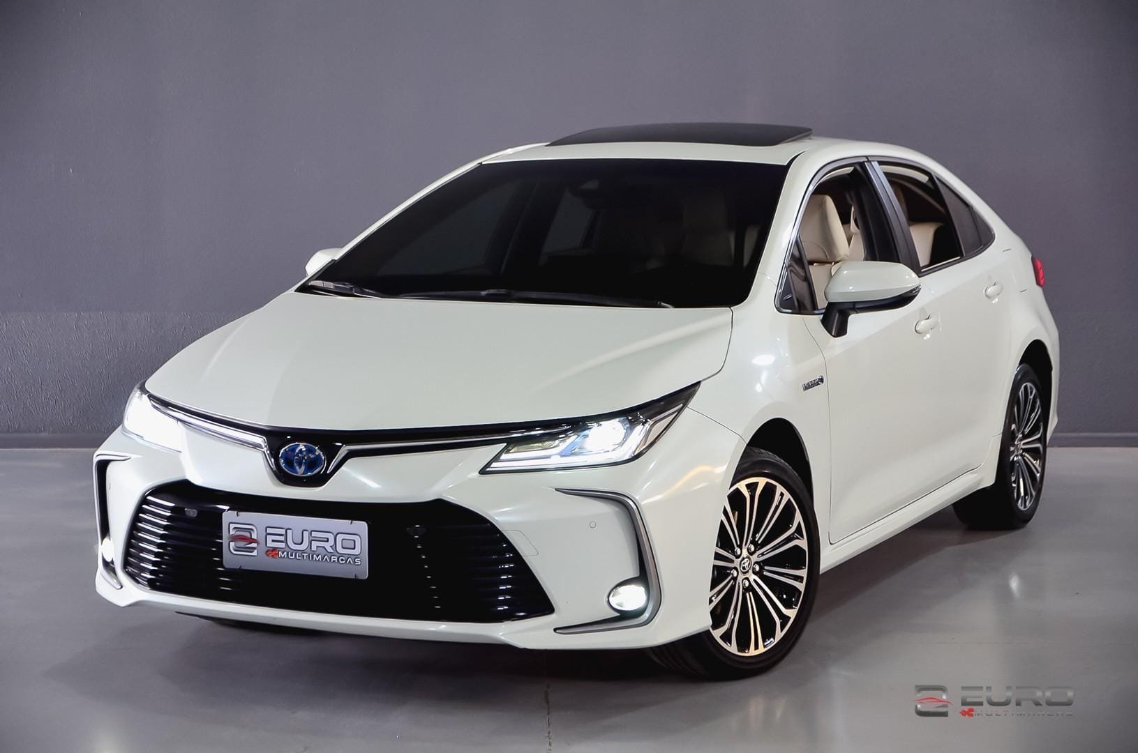 imagem de Altis Prem. 1.8 Aut. (Híbrido)