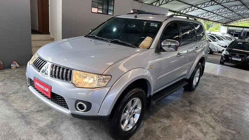 imagem de DAKAR 3.2 4x4 T.I. Dies. 5p Aut.