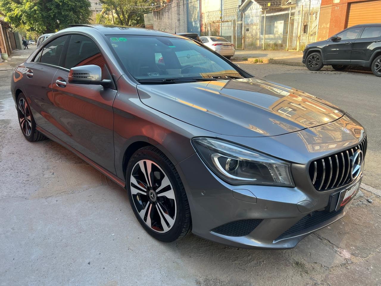 Mercedes-Benz CLA-200 Vision 1.6 TB 16V Flex Aut. na cor Cinza no Porto Alegre / RS - 45207