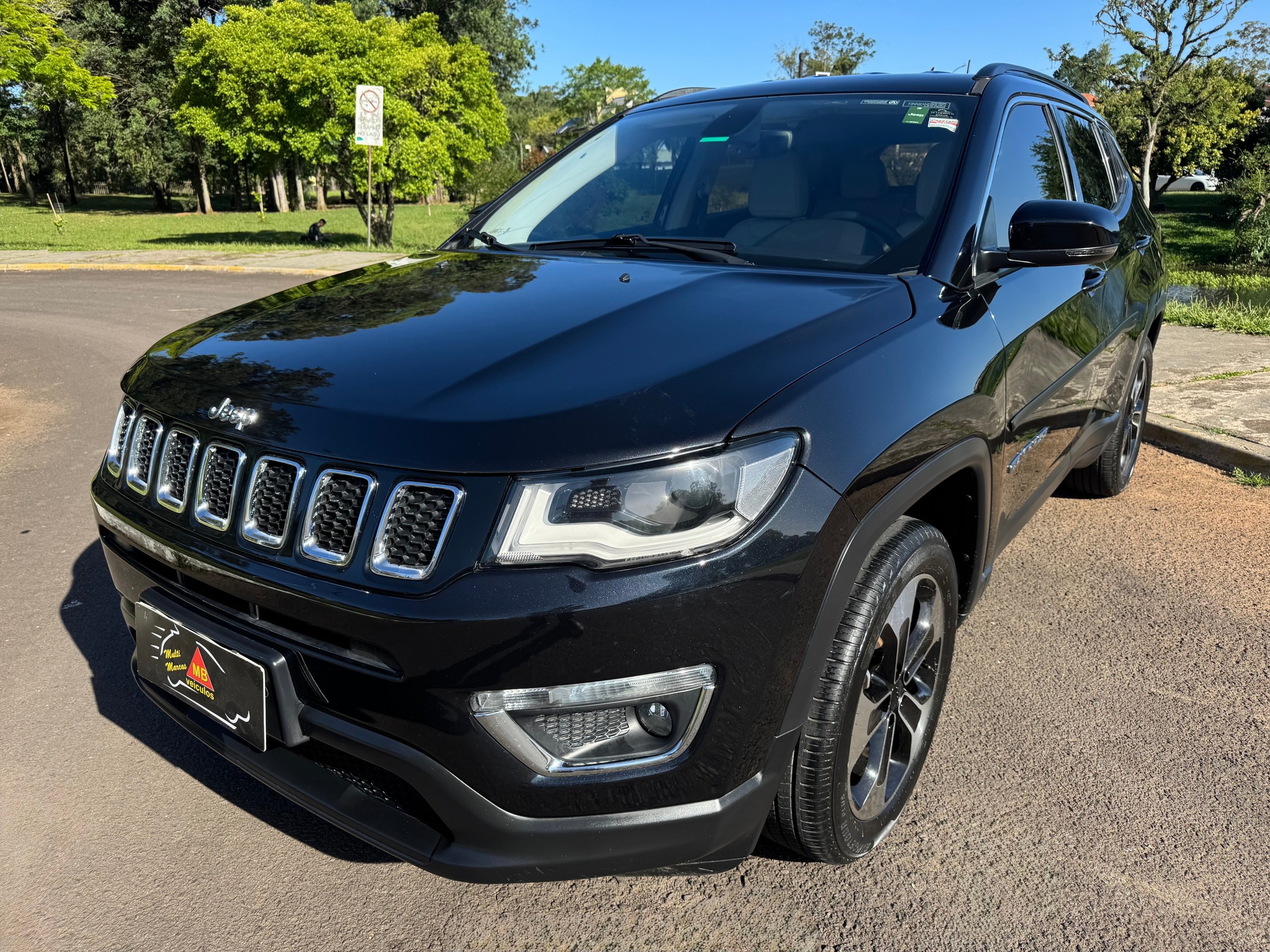 imagem de LONGITUDE 2.0 4x2 Flex 16V Aut.