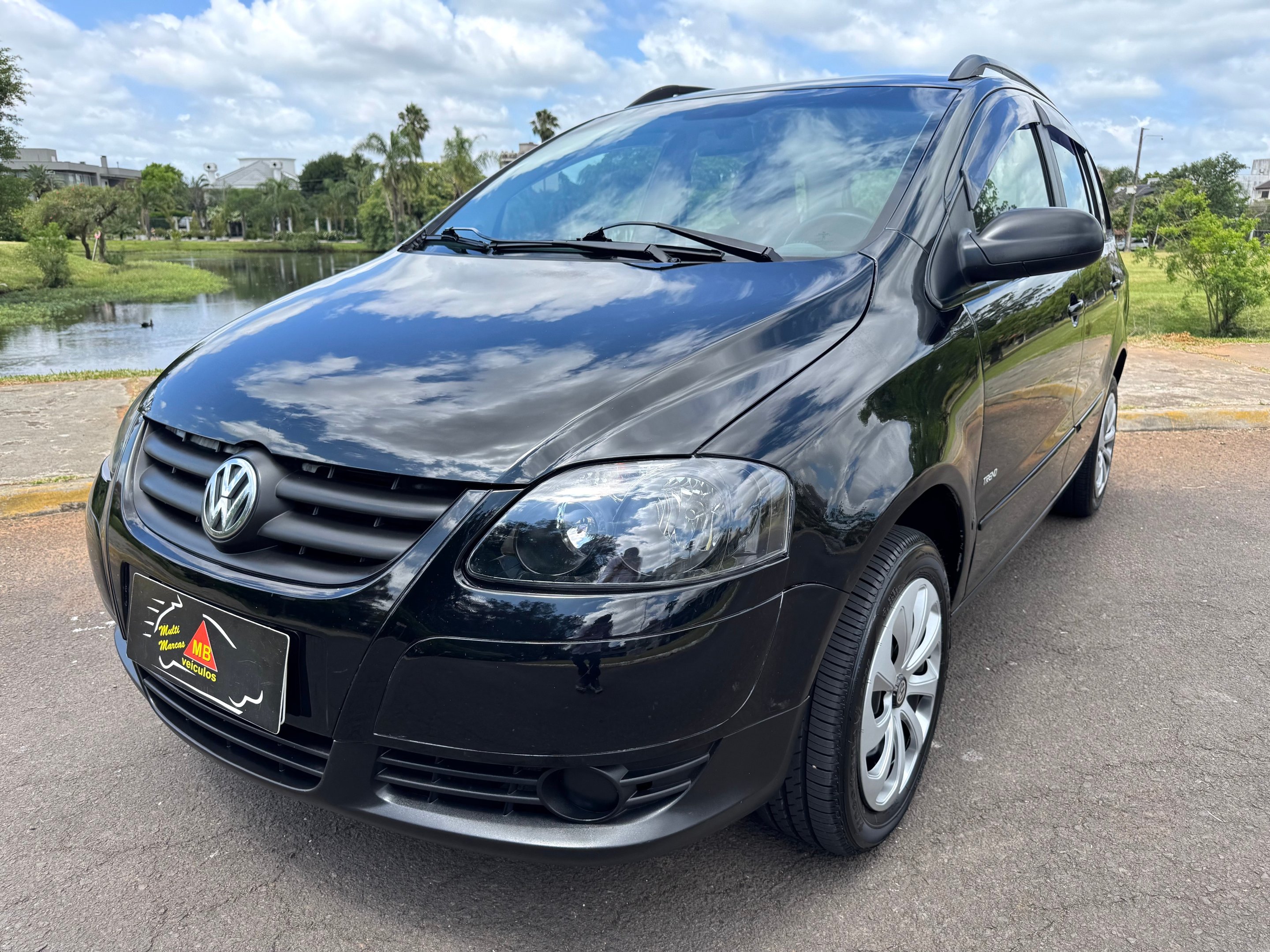 Volkswagen SpaceFox 1.6/ 1.6 Trend Total Flex 8V 5p na cor Preto no Canoas / RS - 46101