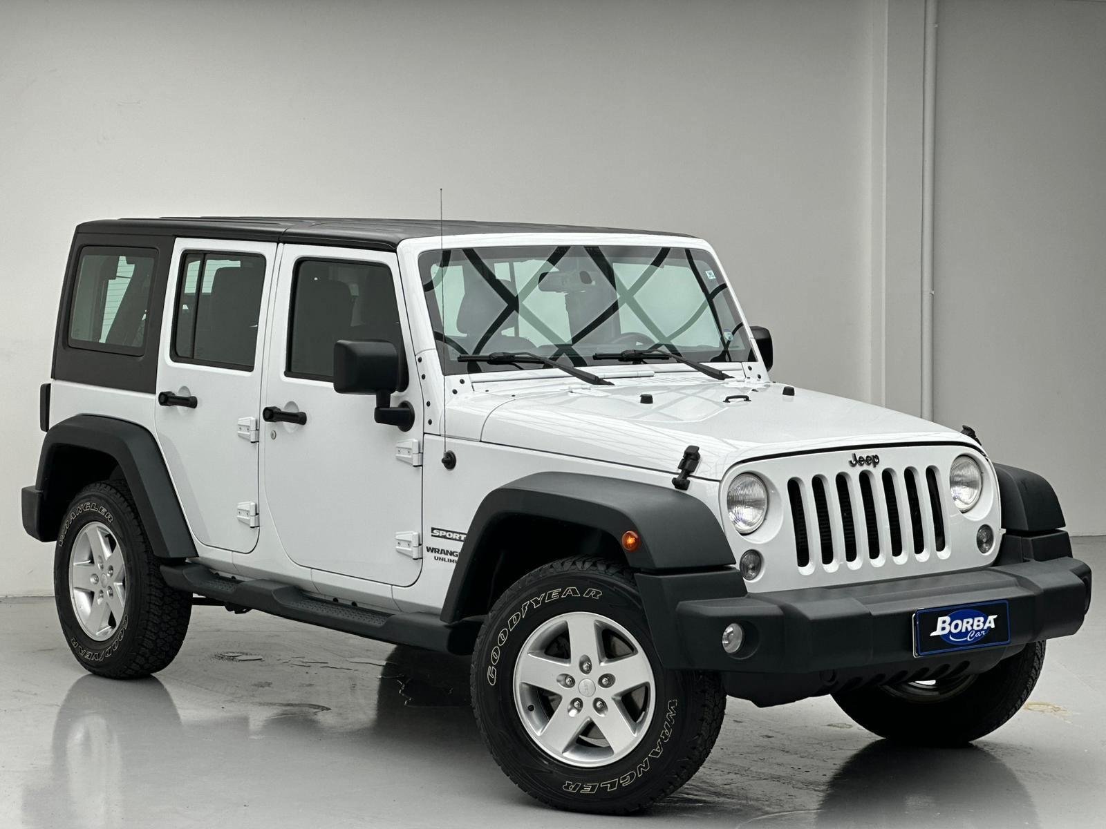 Jeep Wrangler Unlimited Sport 3.6 V6 284cv 4p na cor Branco em Rio do Sul / SC - 46257