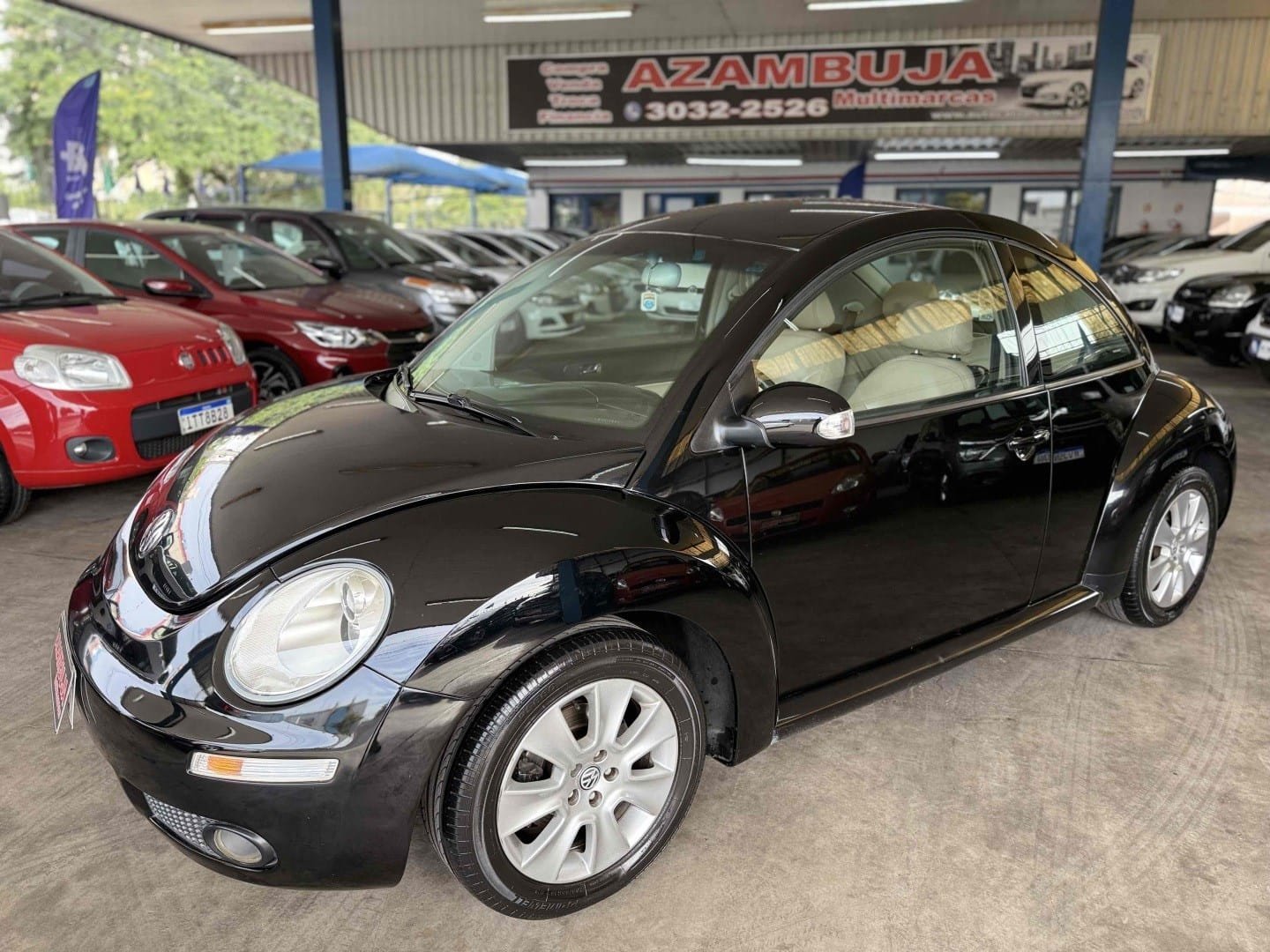 Volkswagen New Beetle 2.0 Mi Mec./Aut. na cor Preto no Canoas / RS - 46385
