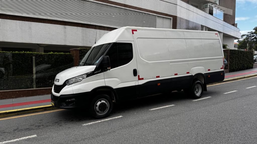 imagem de 55-170 3.0 16m³ (Diesel)