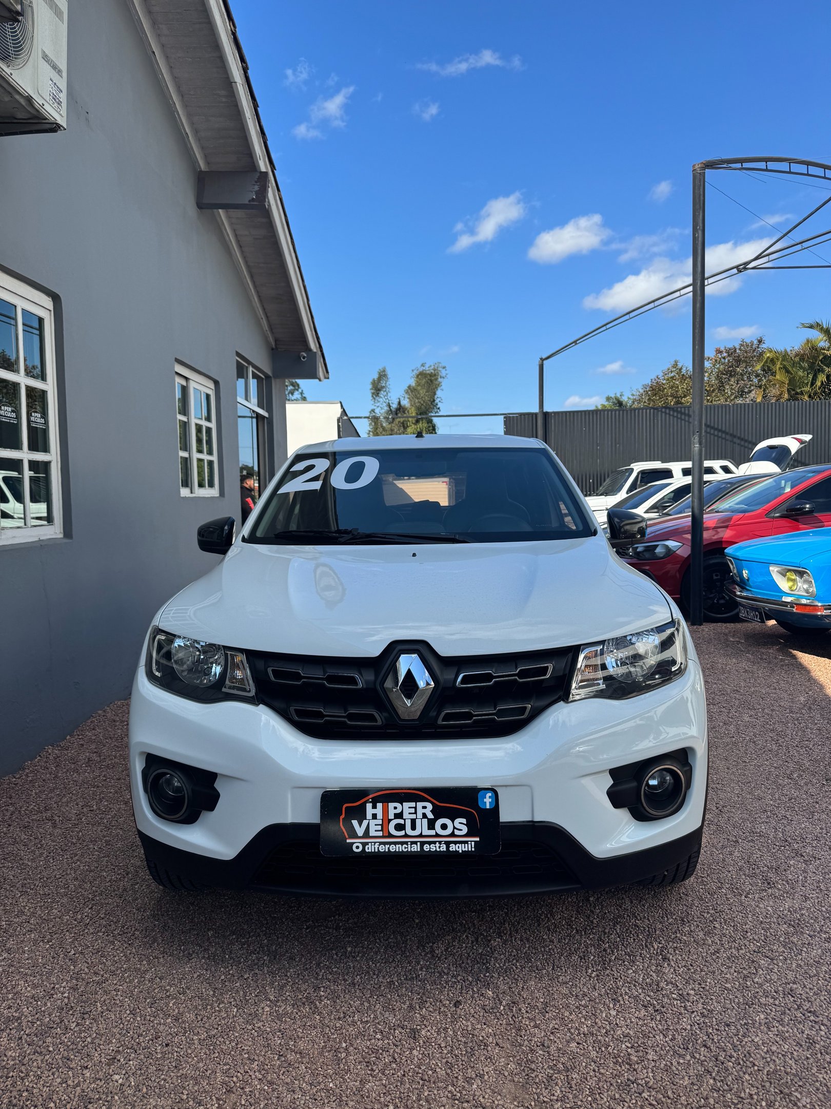 Renault Kwid Intense 1.0 Flex 12V 5p Mec. na cor Branco no Canoas / RS - 46643