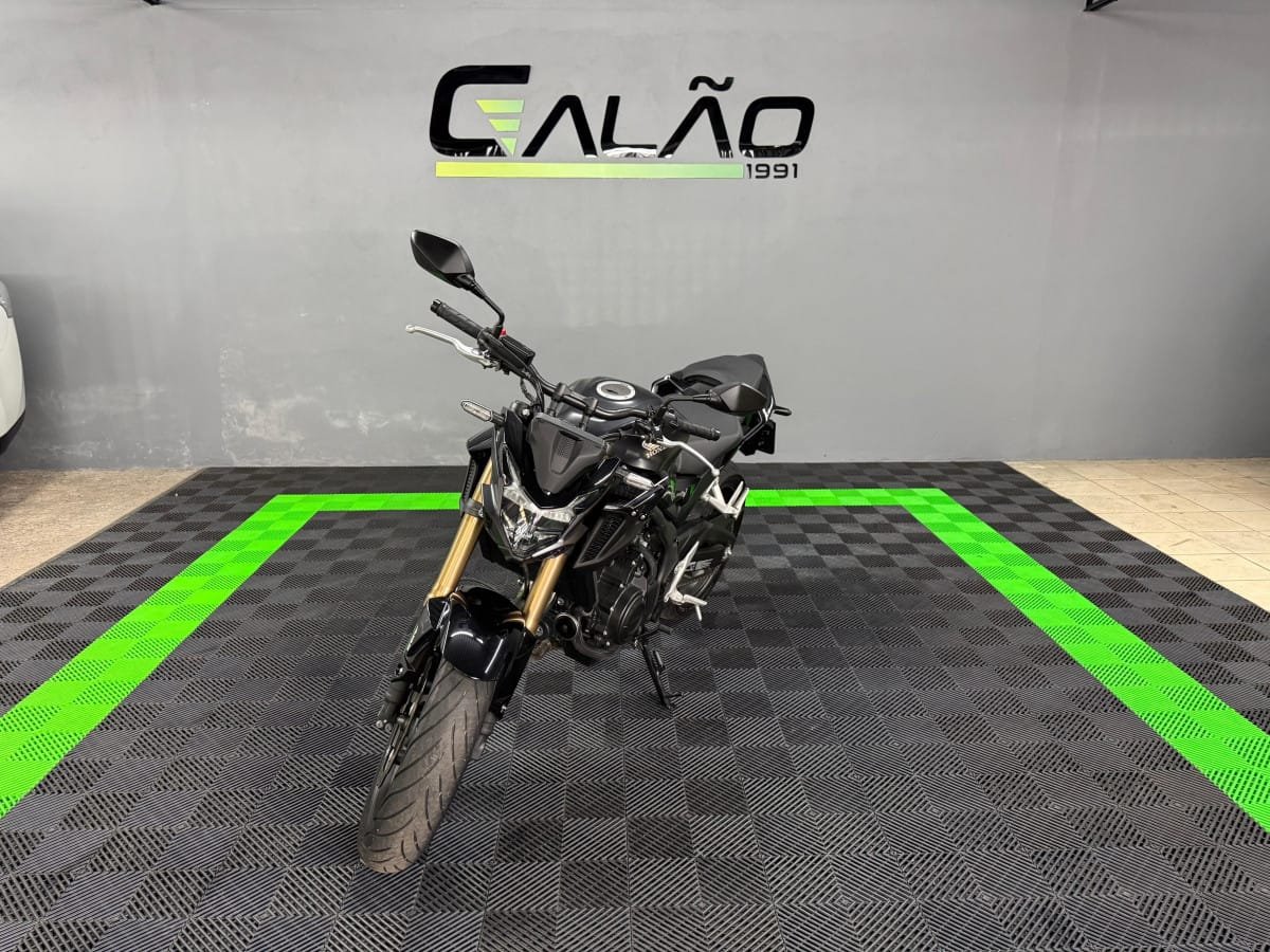 Honda CB 500F  na cor Preto no Canoas / RS - 46712