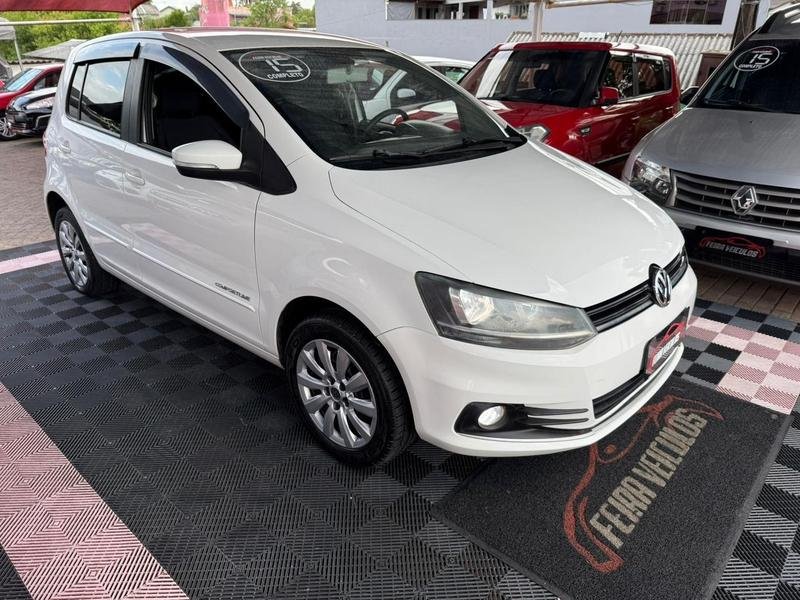Volkswagen Fox Comfortline 1.0 Flex 8V 5p na cor Branco no Viamão / RS - 47