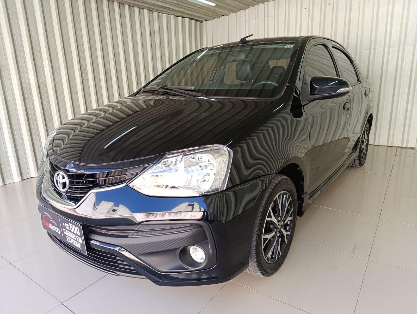 Toyota Etios PLATINUM 1.5 Flex 16V 5p Mec. na cor Preto no Porto Alegre / RS - 47445