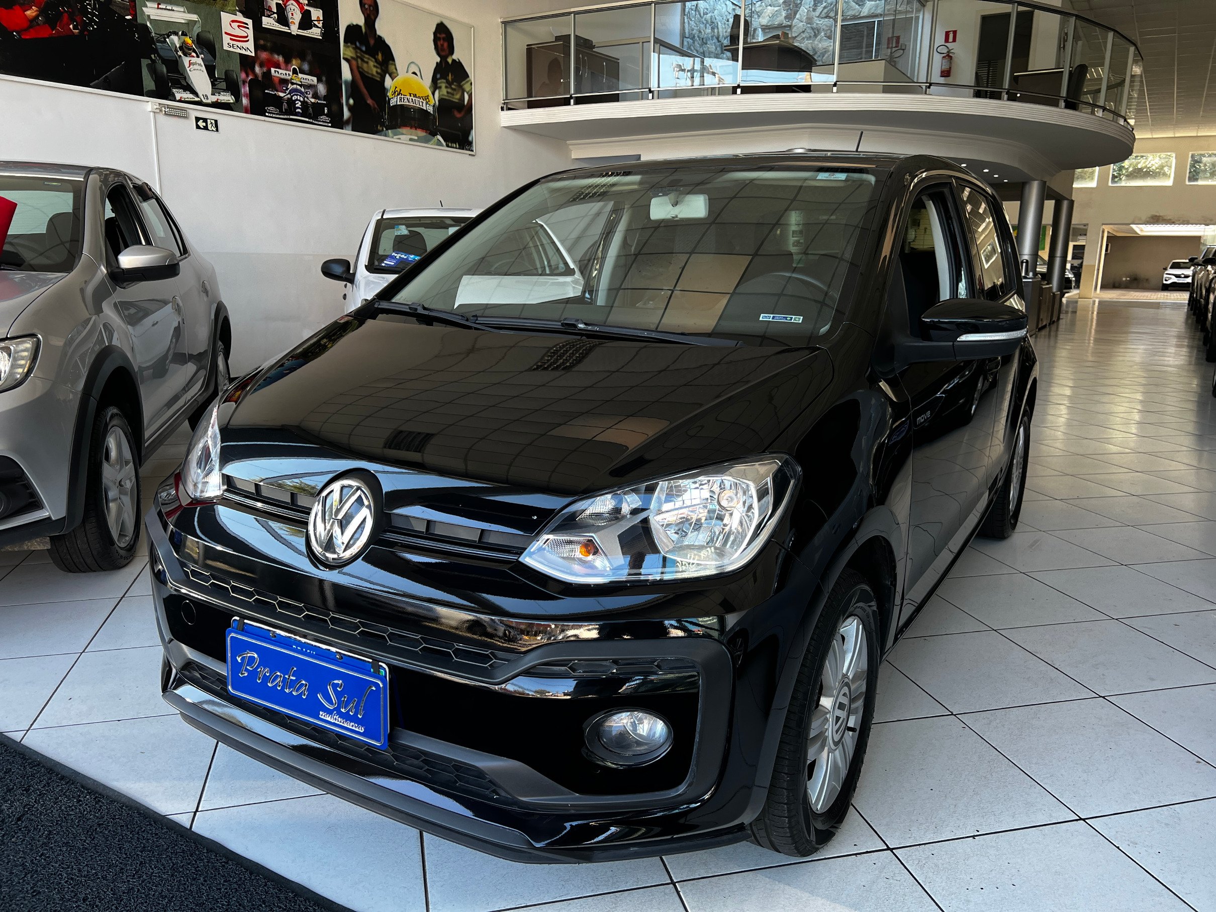 Volkswagen Up! move 1.0 T. Flex 12V 3p na cor Preto em Curitiba / PR - 47982