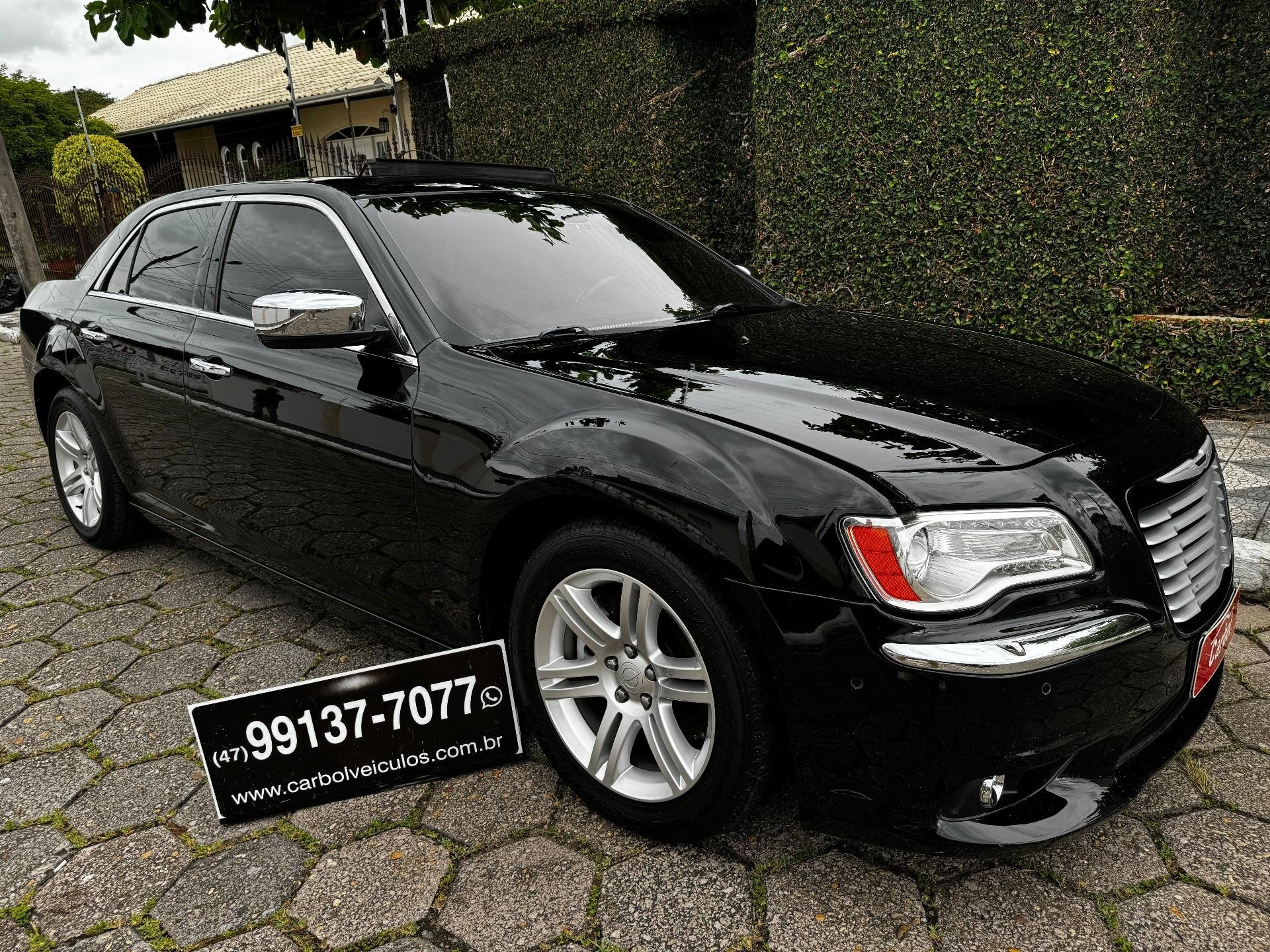 Chrysler 300 C 3.6 V6 Aut. na cor Preto em Itajaí / SC - 48136