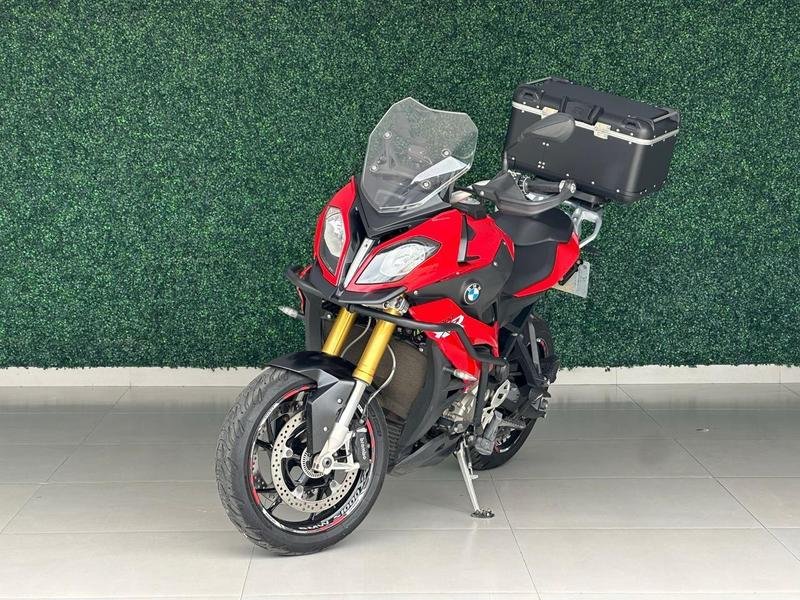 BMW S 1000 XR  na cor Vermelho em Colombo / PR - 48225
