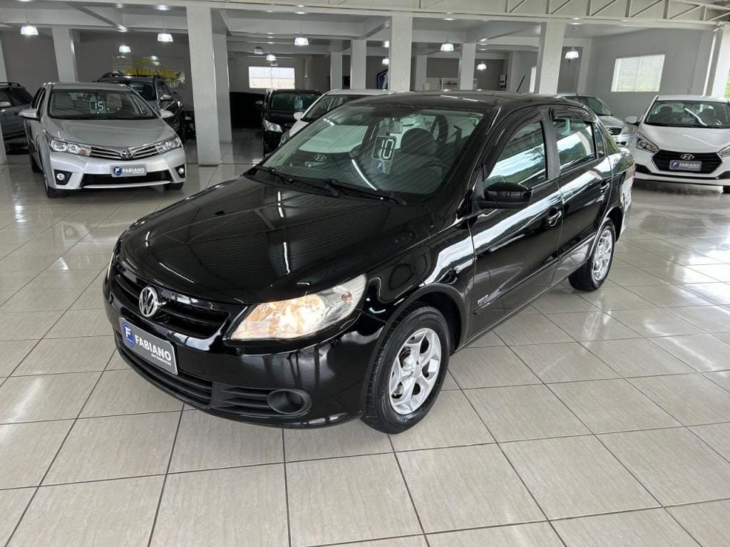 Volkswagen Voyage 1.0/1.0 City Mi Total Flex 8V 4p na cor Preto em Gravatal / SC - 48312
