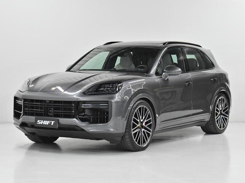 Porsche Cayenne Turbo 4.0 V8 599cv (Híbrido) na cor Cinza em Curitiba / PR - 48383
