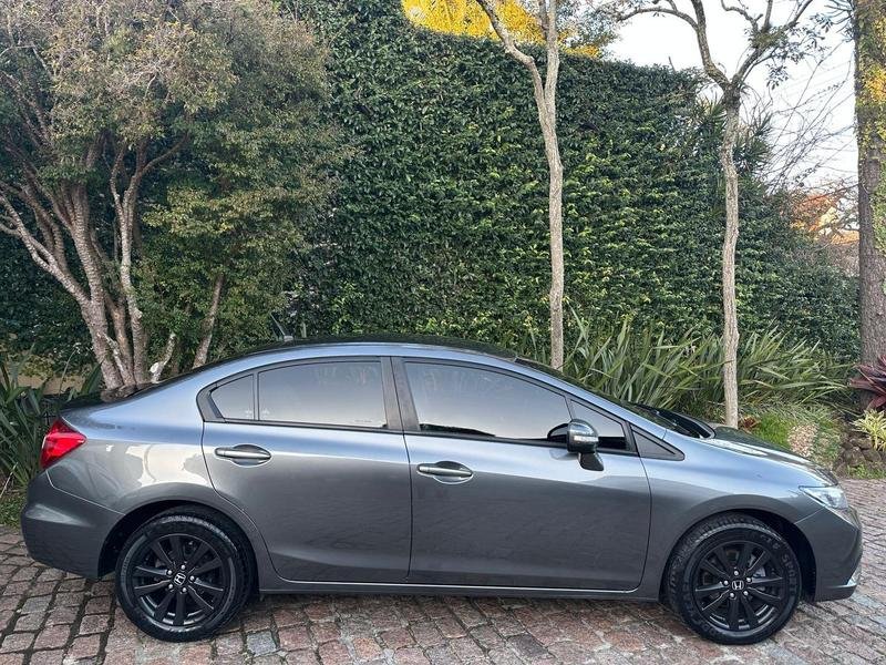 imagem de Sedan LXR 2.0 Flexone 16V Aut. 4p