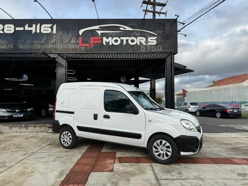 Renault Kangoo Express RL/ Express 1.6 16V/8V na cor Branco em Curitiba / PR - 48713