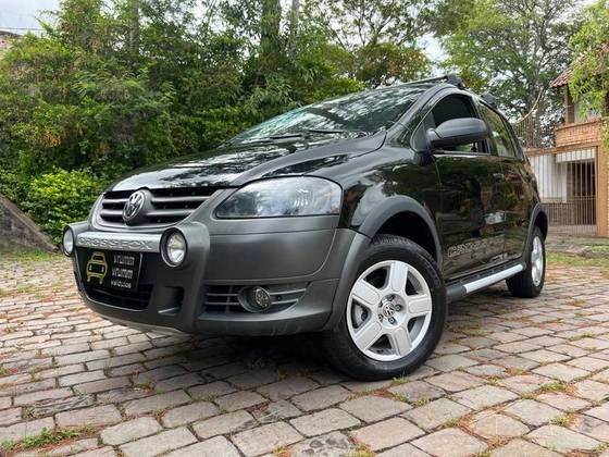 Volkswagen Crossfox 1.6 Mi Total Flex 8V 5p na cor Preto no Porto Alegre / RS - 48790