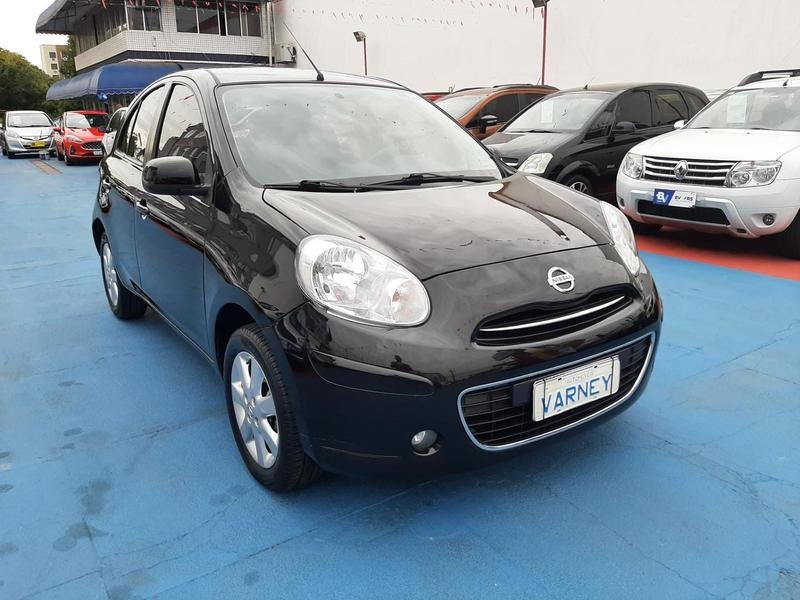 Nissan MARCH SV 1.6 16V FlexStart 5p Mec. na cor Preto no Porto Alegre / RS - 48859