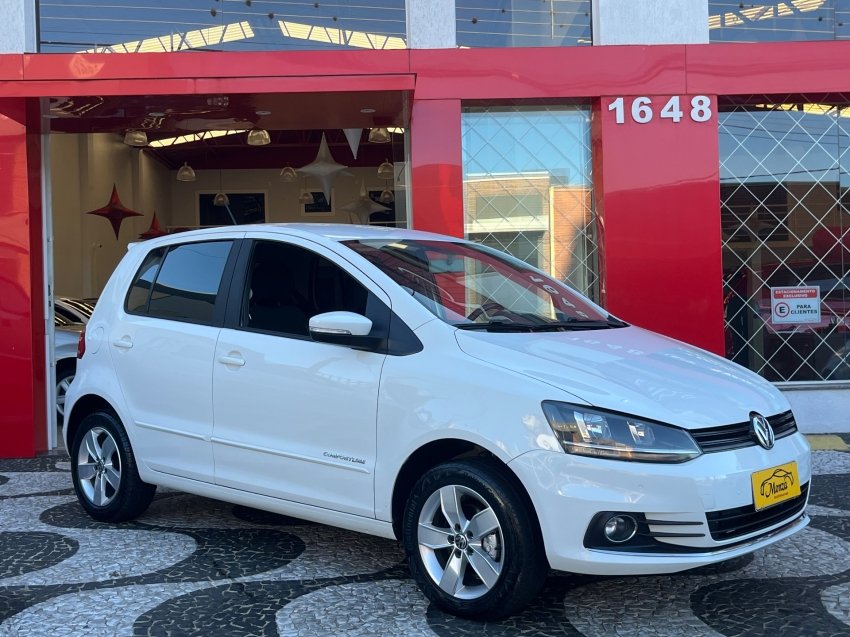 Volkswagen Fox Comfortline 1.6 Flex 8V 5p na cor Branco em Ponta Grossa / PR - 49470