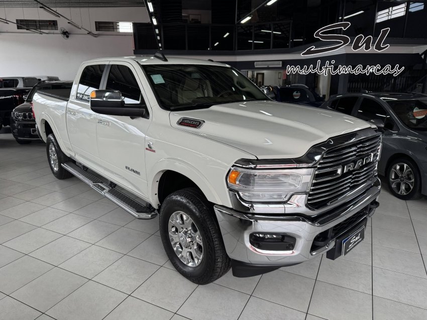 imagem de LARAMIE 6.7 TB CD 4x4 Diesel