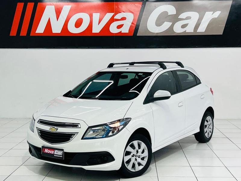 Chevrolet Onix HATCH LT 1.4 8V FlexPower 5p Mec. na cor Branco em Colombo / PR - 49537